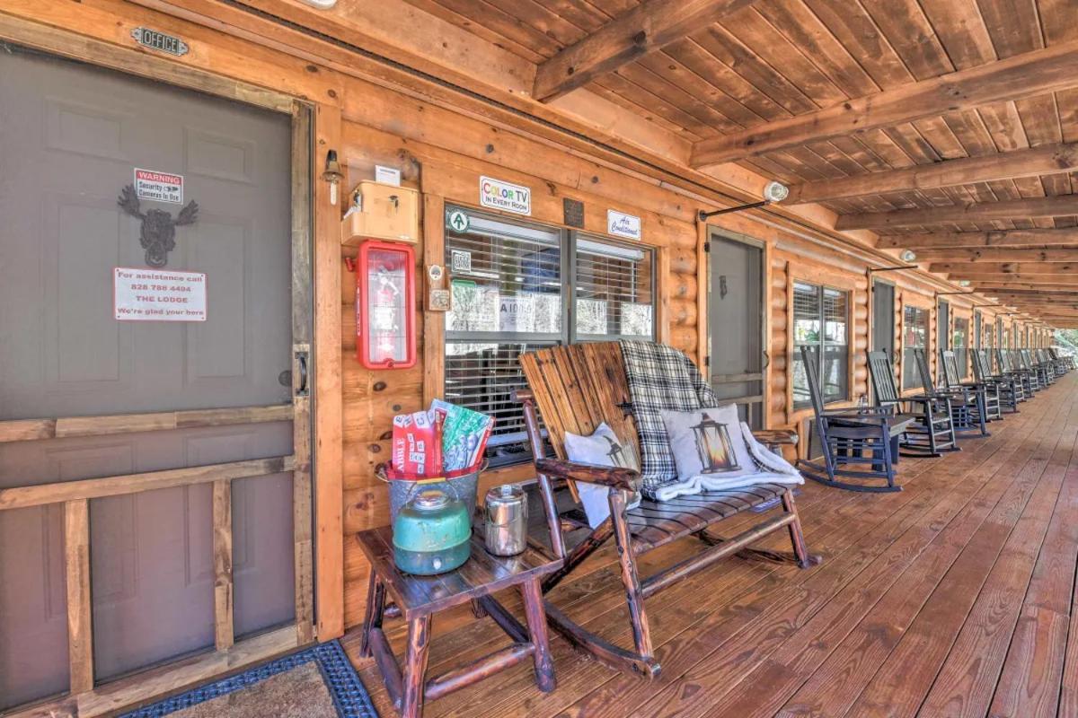 The Lodge Nantahala River Bryson City Exterior photo